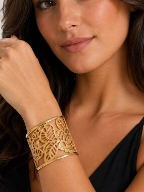 Gold Filigree Floral Cuff Bracelet – Open Front Statement Piece – New